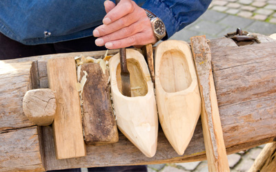 Ruijs Travel-Netherlands-Wooden shoes-production 2